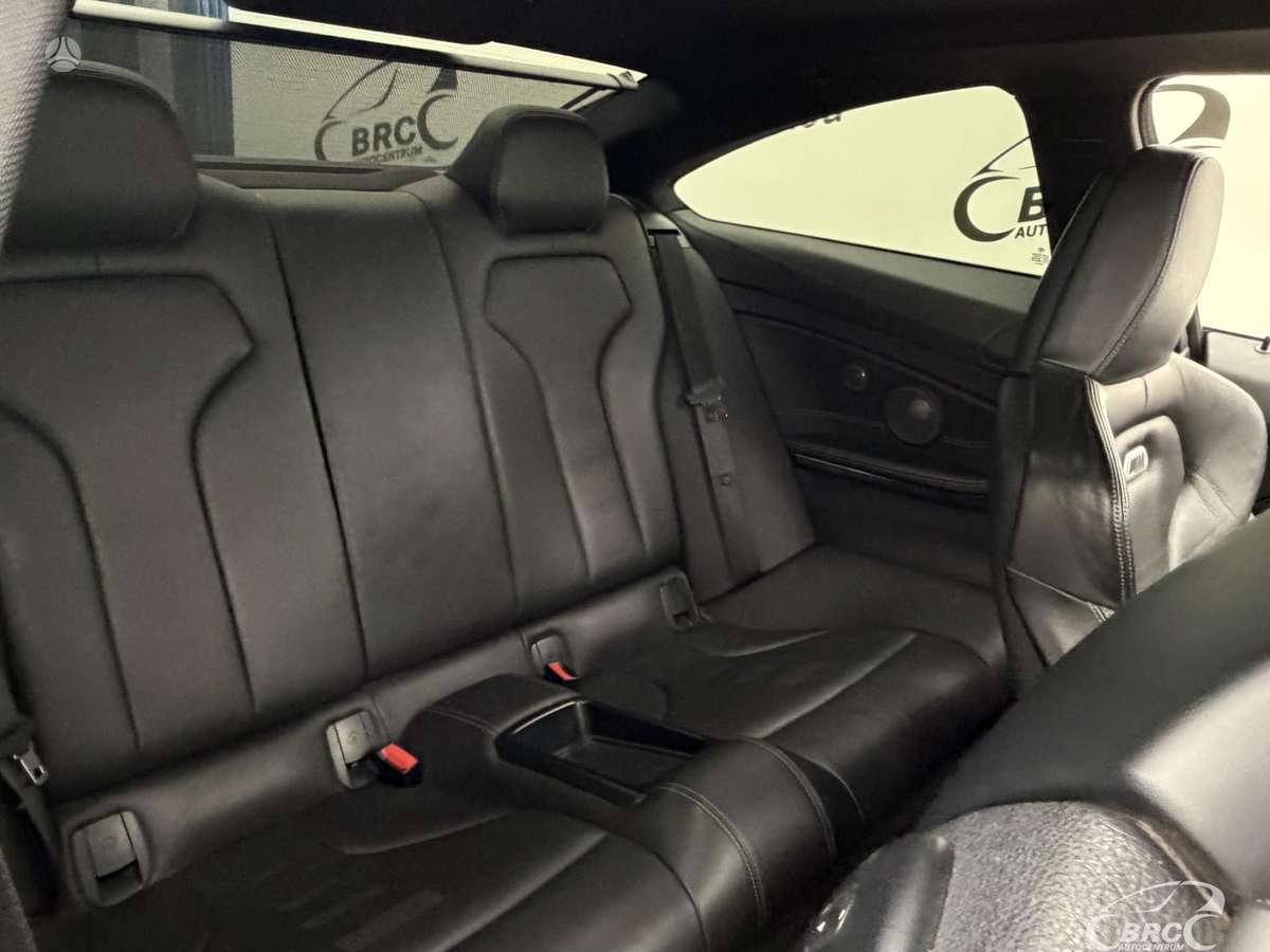 BMW M4, 3.0 l., coupe