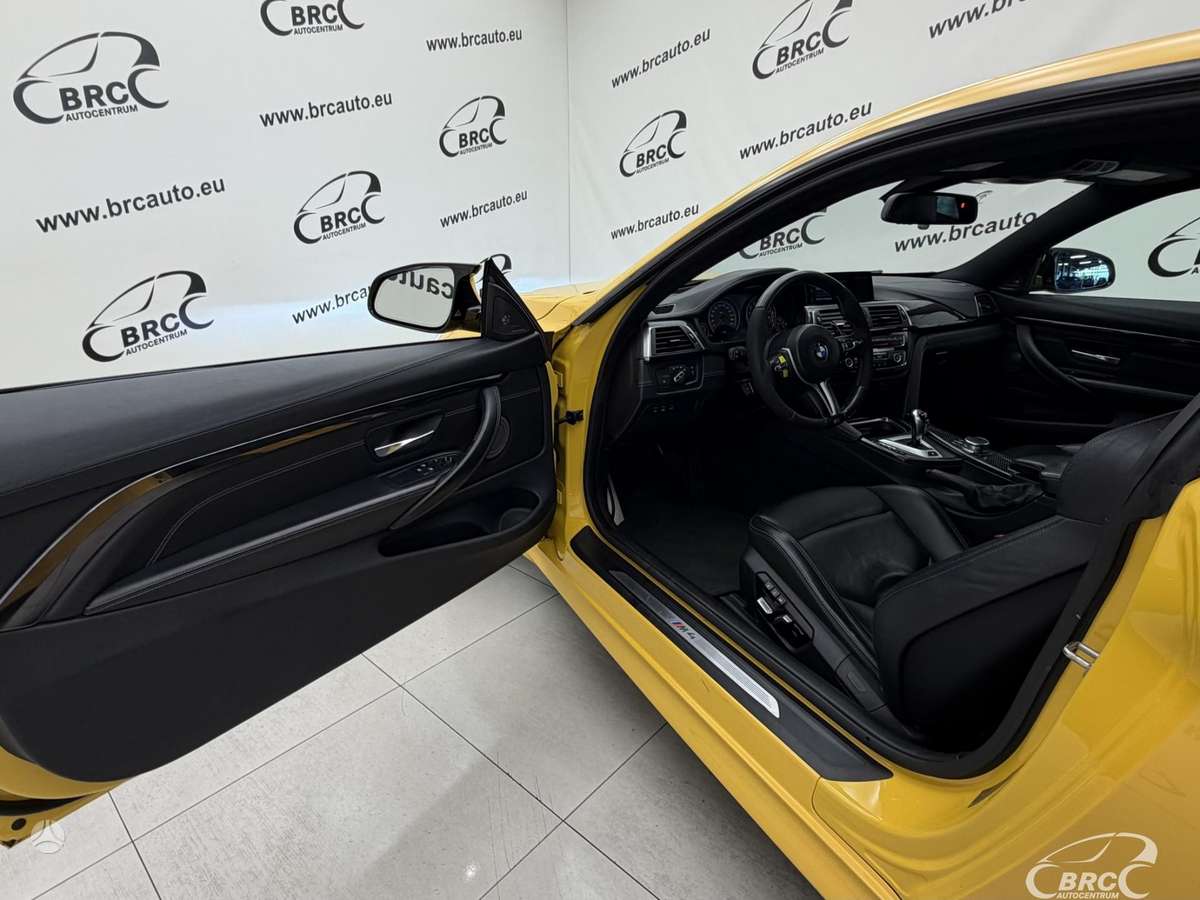 BMW M4, 3.0 l., coupe
