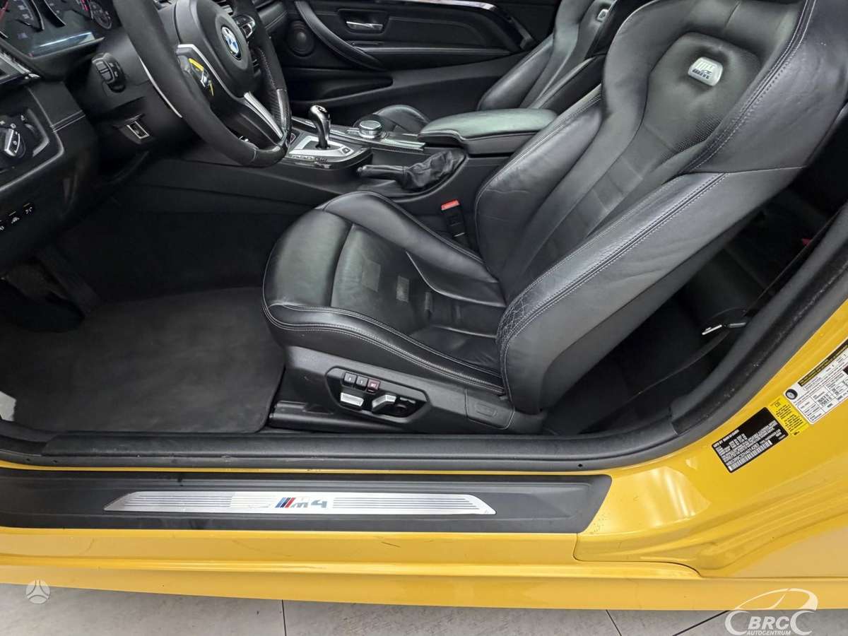 BMW M4, 3.0 l., coupe