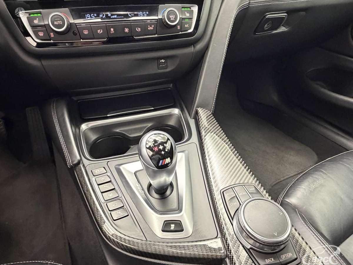 BMW M4, 3.0 l., coupe