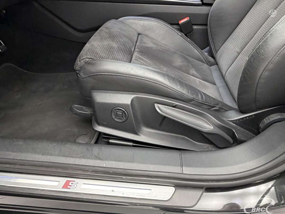 Audi A6, 3.0 l., Универсал