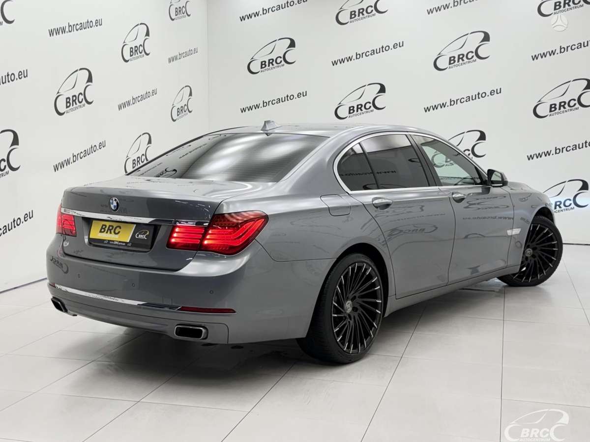 BMW 740, 3.0 l., Седан