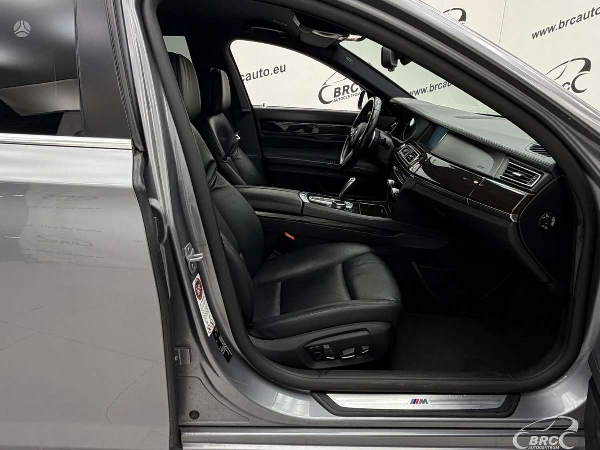 BMW 740, 3.0 l., Седан