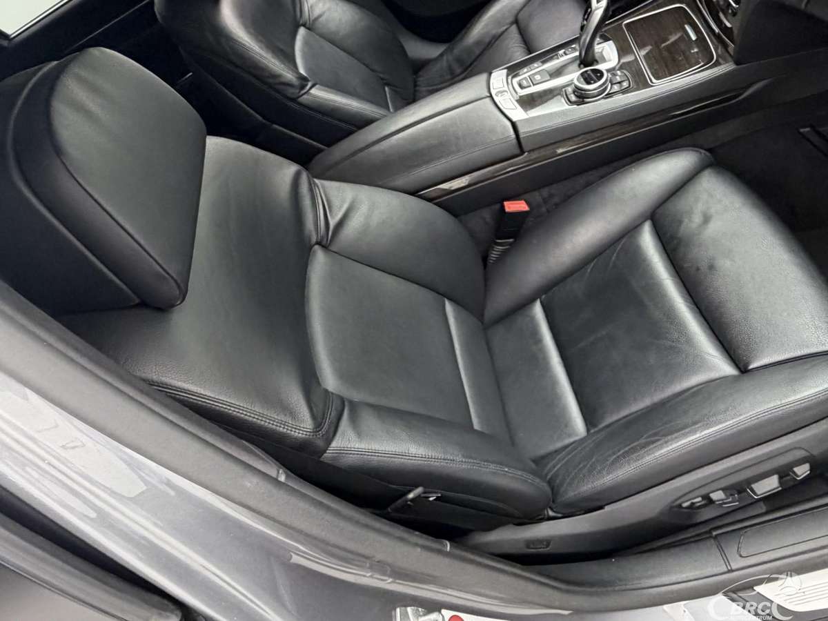 BMW 740, 3.0 l., Седан