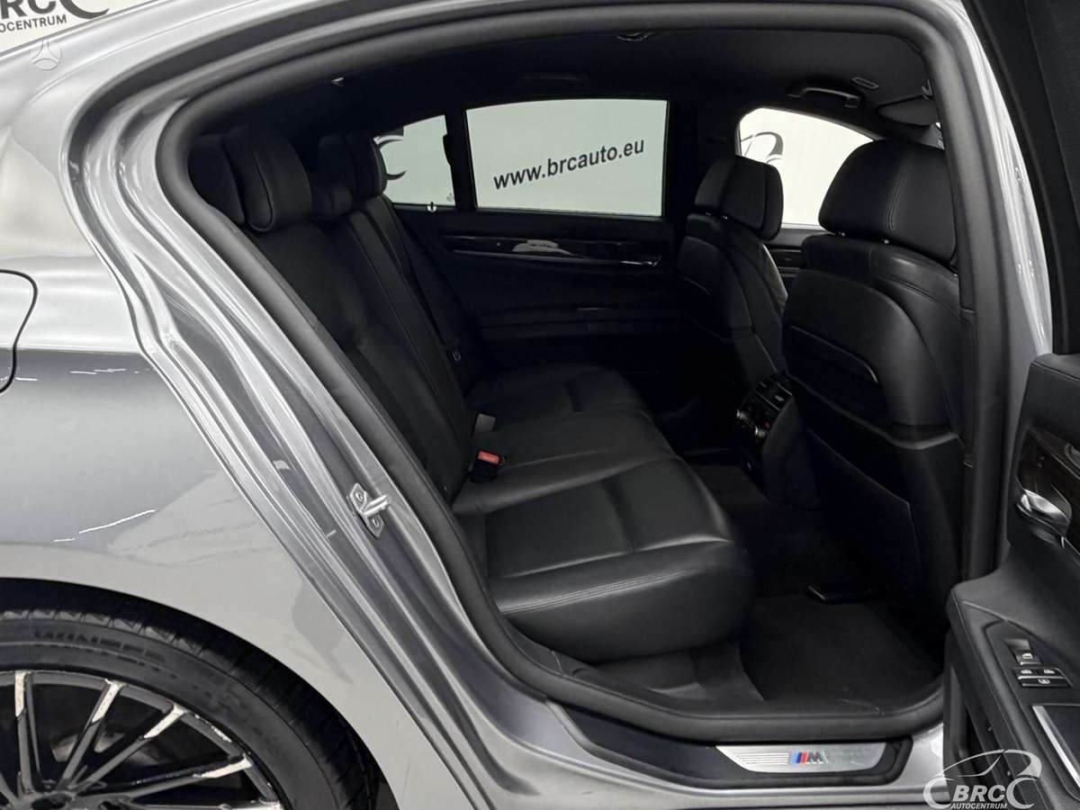 BMW 740, 3.0 l., Седан