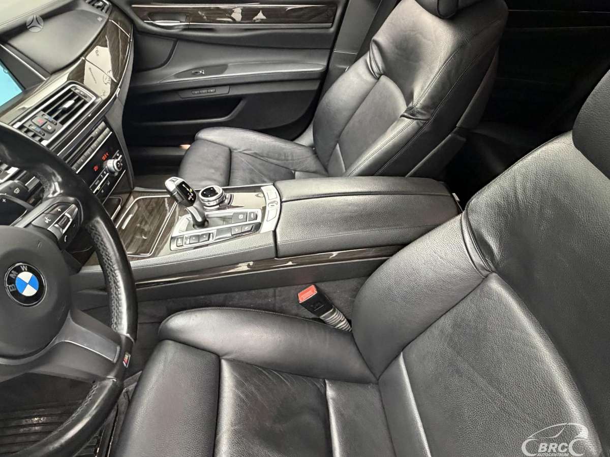 BMW 740, 3.0 l., Седан