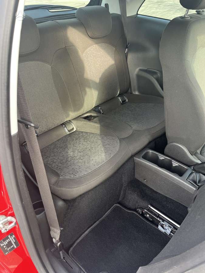 Opel Adam, 1.2 l., hatchback