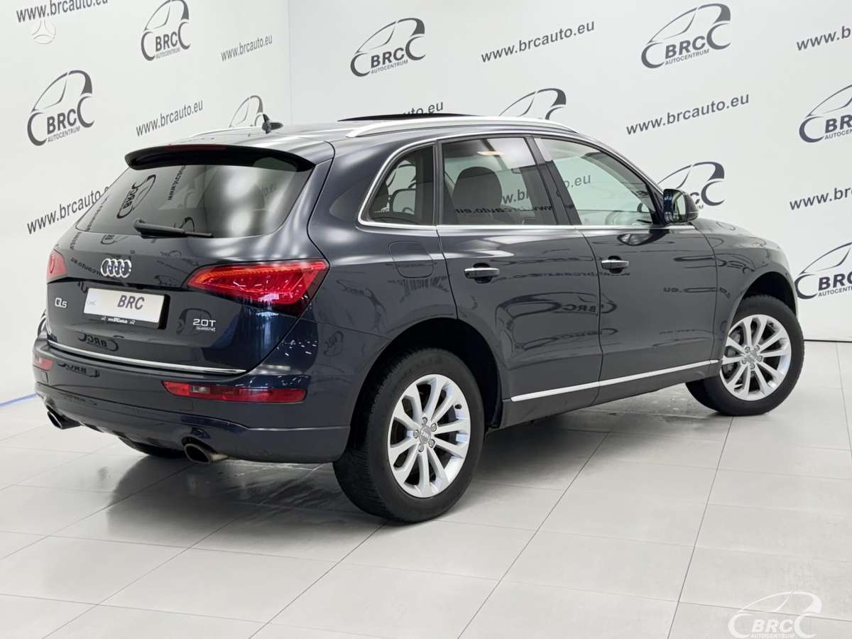 Audi Q5, 2.0 l., Внедорожник / Кроссовер