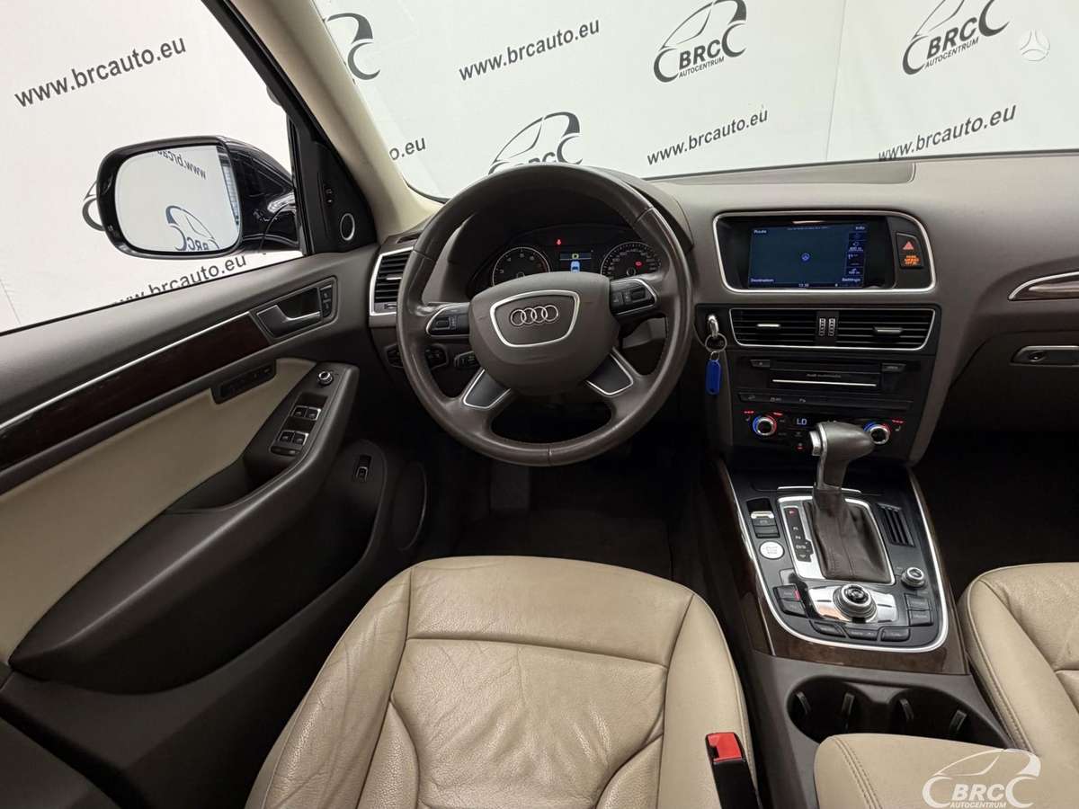 Audi Q5, 2.0 l., Внедорожник / Кроссовер