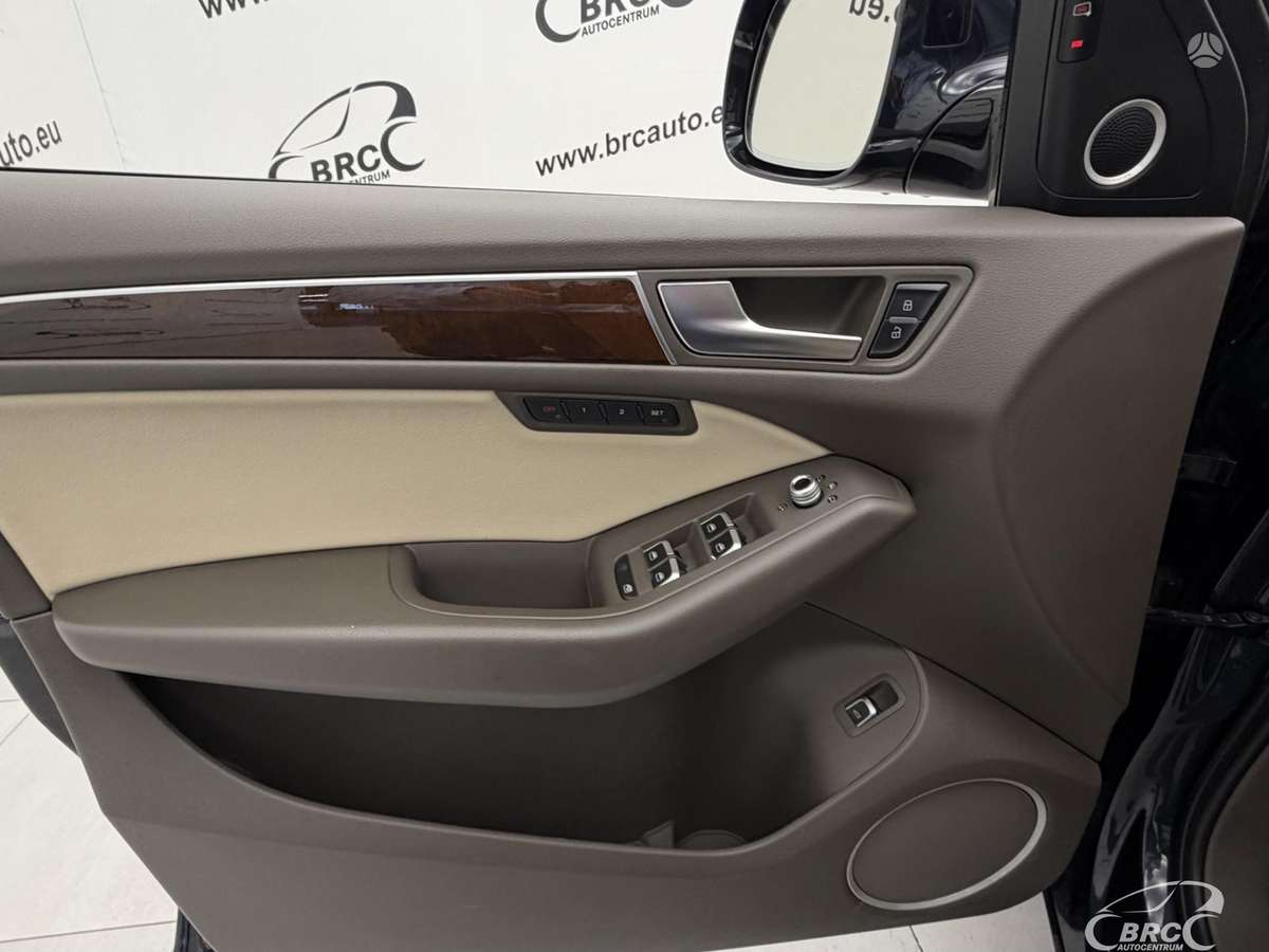 Audi Q5, 2.0 l., Внедорожник / Кроссовер