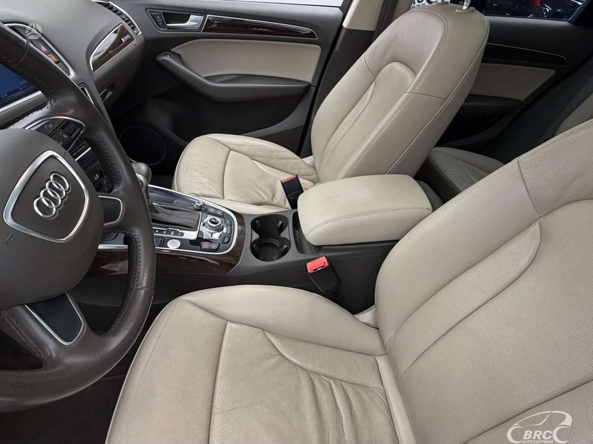 Audi Q5, 2.0 l., Внедорожник / Кроссовер
