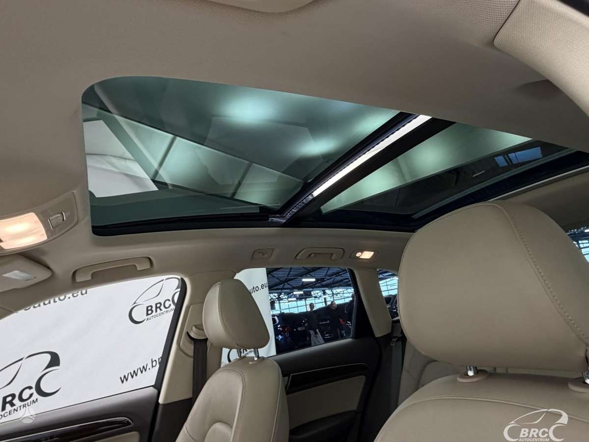 Audi Q5, 2.0 l., Внедорожник / Кроссовер