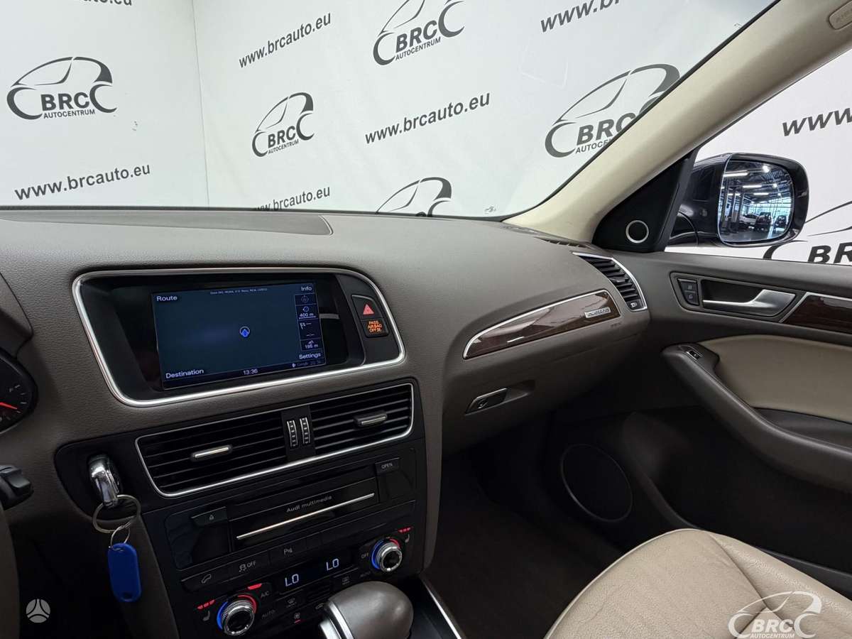 Audi Q5, 2.0 l., Внедорожник / Кроссовер