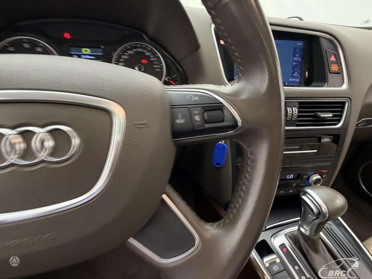 Audi Q5, 2.0 l., Внедорожник / Кроссовер