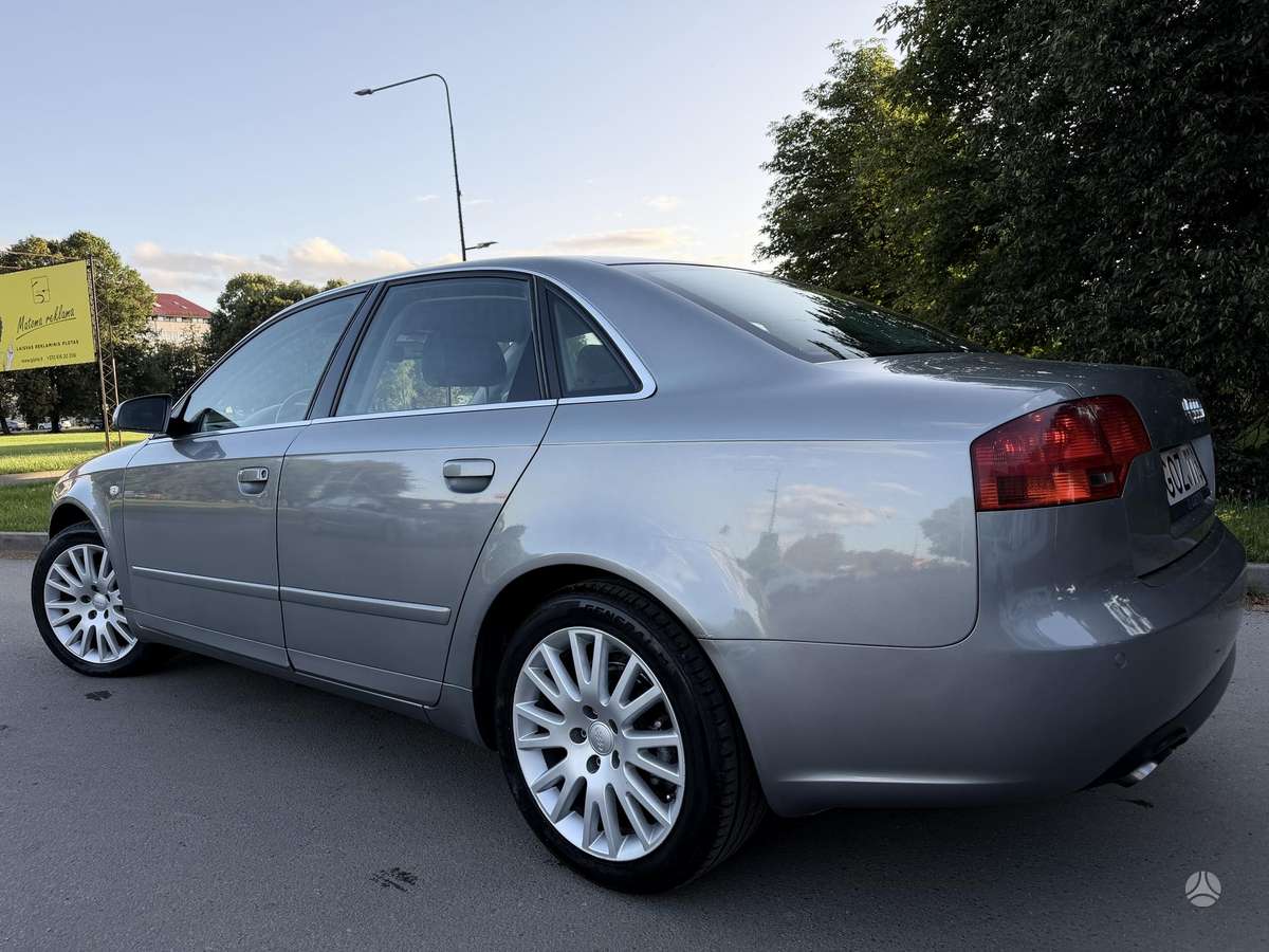 Audi A4, 2.0 l., Седан