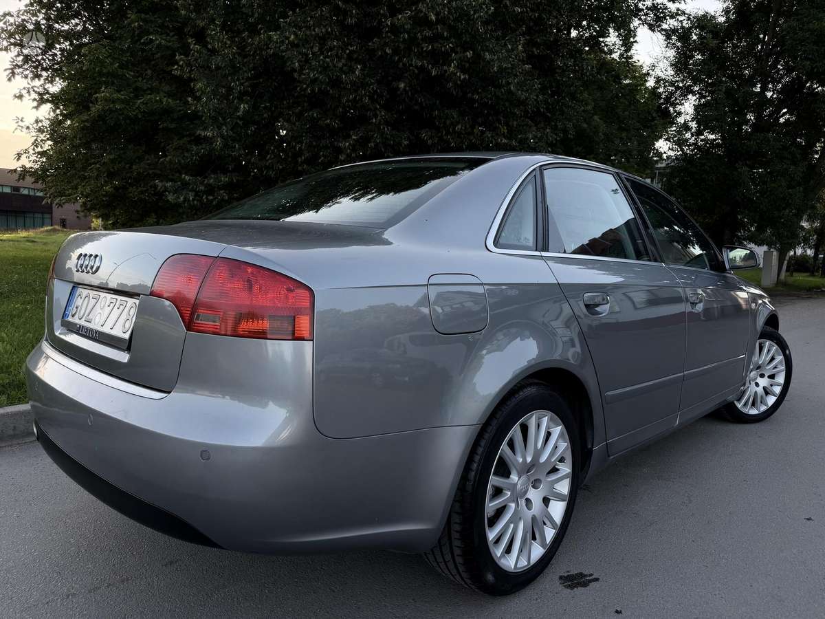 Audi A4, 2.0 l., Седан