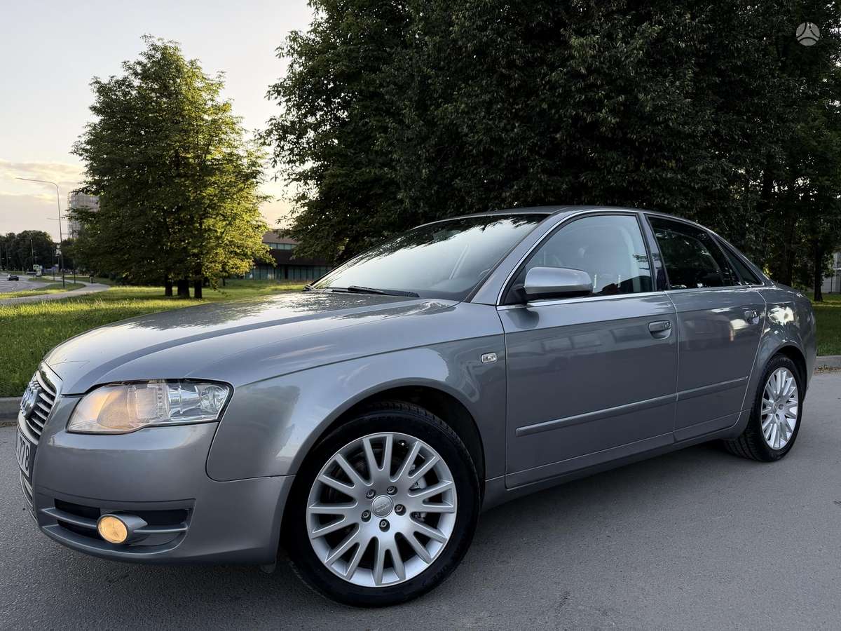 Audi A4, 2.0 l., Седан