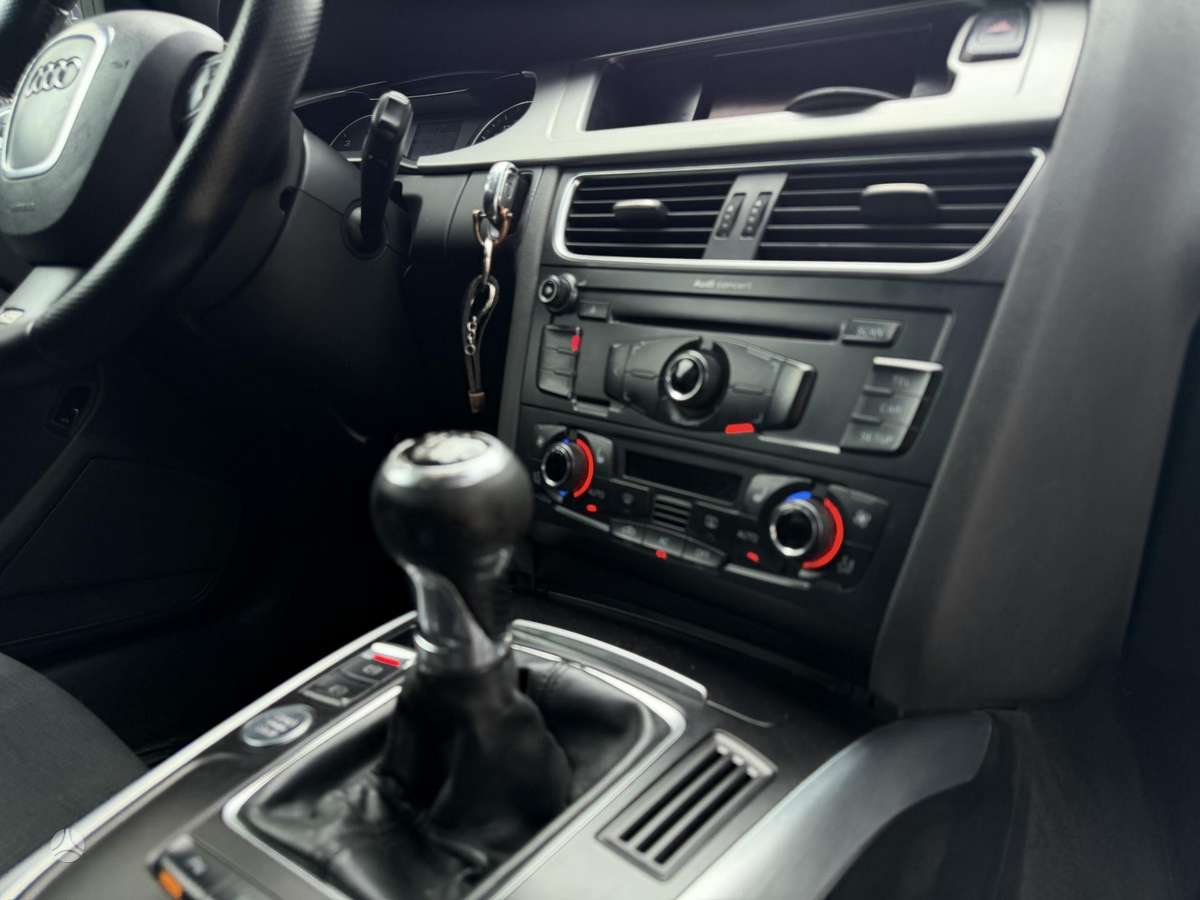 Audi A4, 2.0 l., Универсал