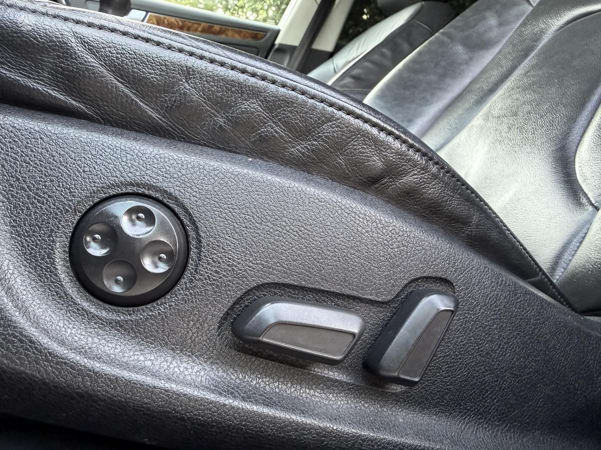 Audi A4, 2.0 l., Седан