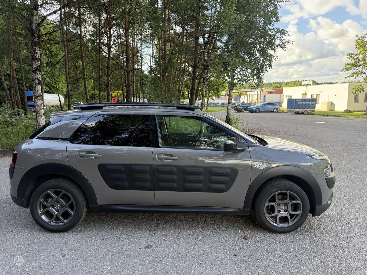 Citroen C4 Cactus, 1.2 l., hatchback