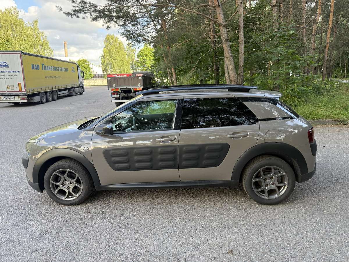 Citroen C4 Cactus, 1.2 l., hatchback