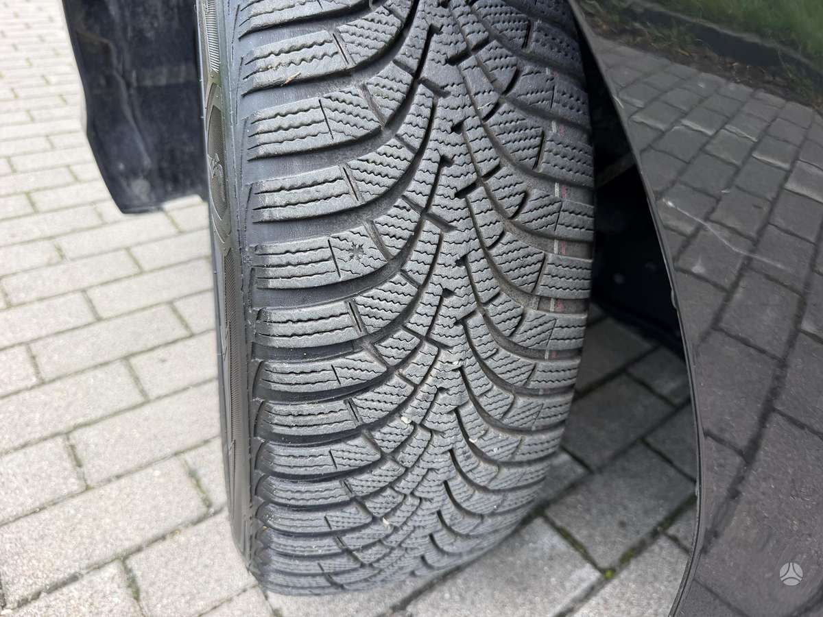 BMW 118, 1.5 l., Хэтчбек