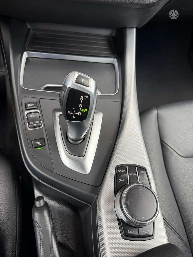 BMW 118, 1.5 l., hatchback