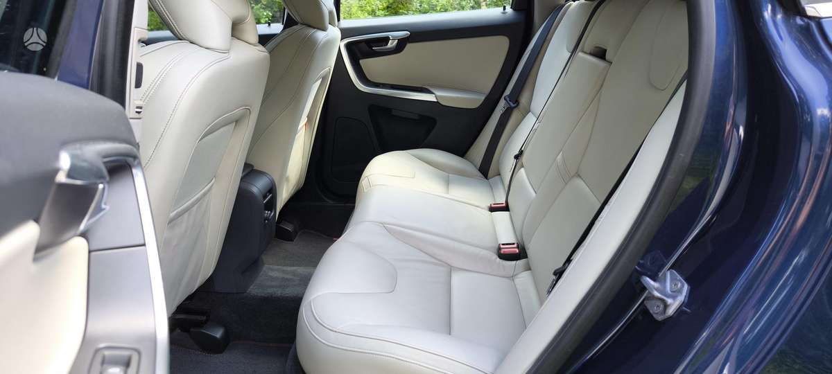 Volvo XC60 - 8