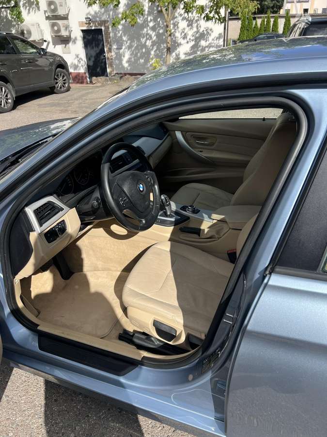 BMW 320, 2.0 l., wagon