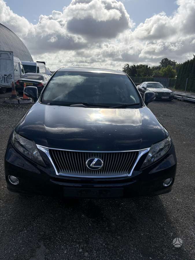 Lexus RX 450h Spalva 8uo