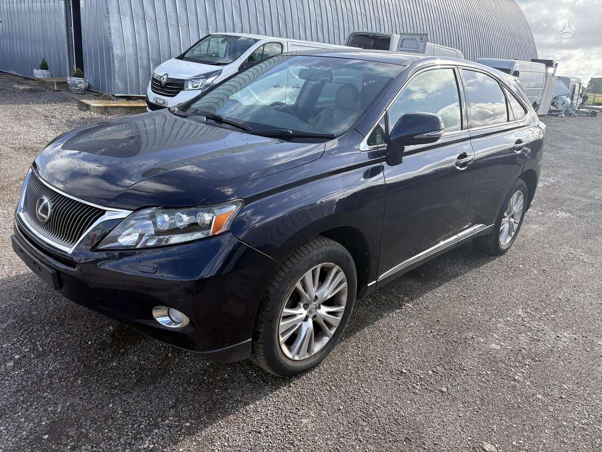 Lexus RX 450h Spalva 8uo
