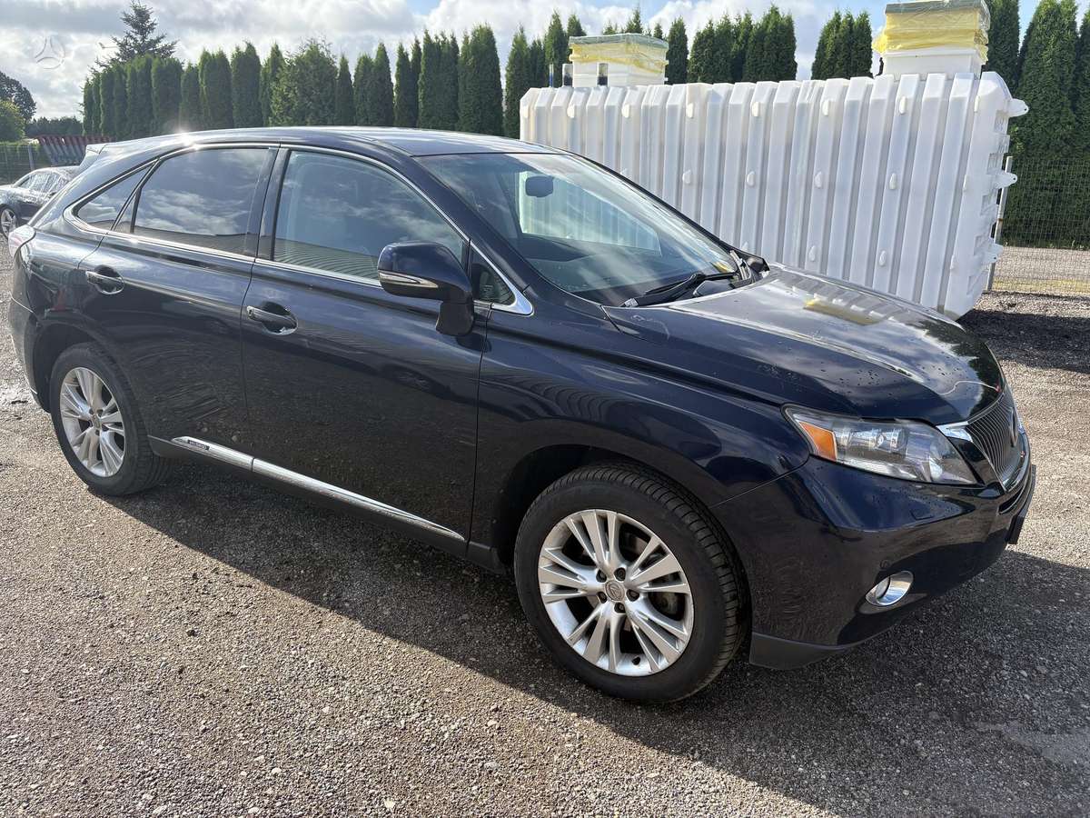 Lexus RX 450h Spalva 8uo