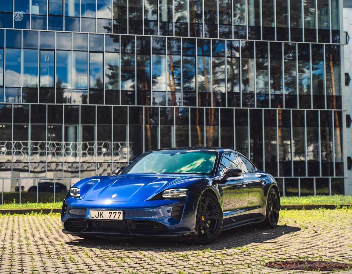 Porsche Taycan, coupe