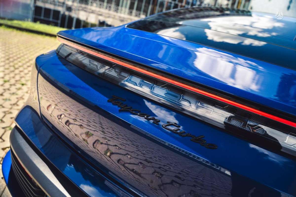 Porsche Taycan, coupe