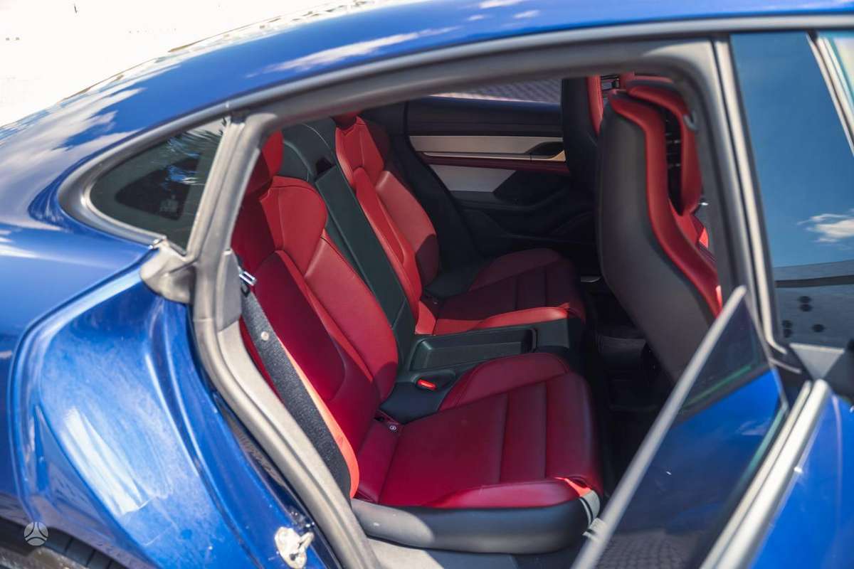 Porsche Taycan, coupe