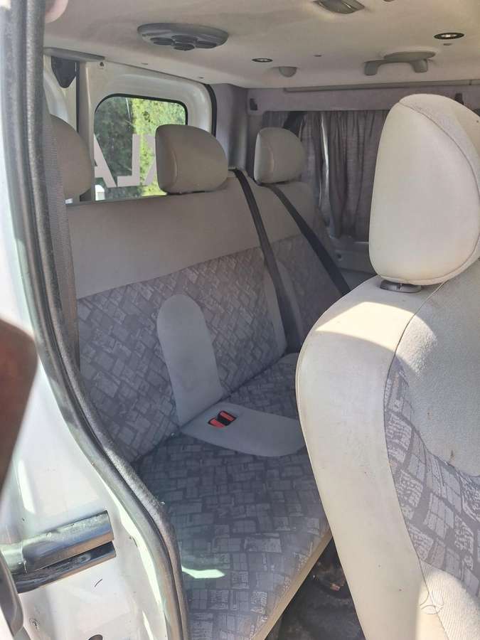 Opel Vivaro, 2.0 l., Минивэн