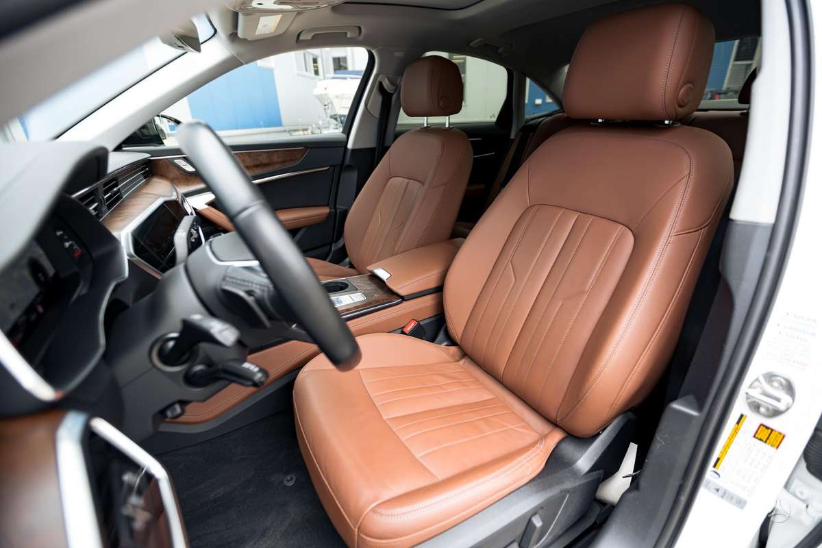 Audi A6, 3.0 l., Седан