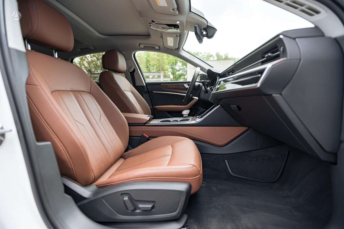 Audi A6, 3.0 l., Седан
