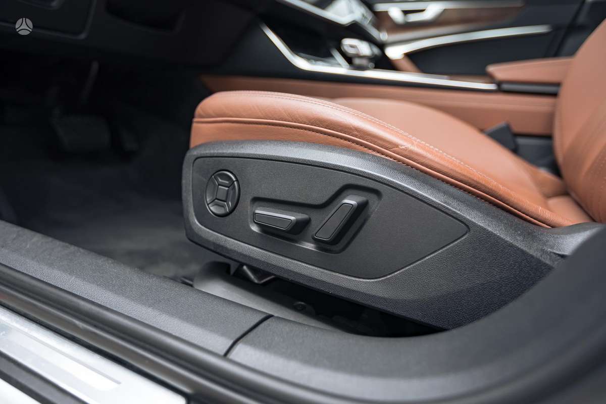 Audi A6, 3.0 l., Седан