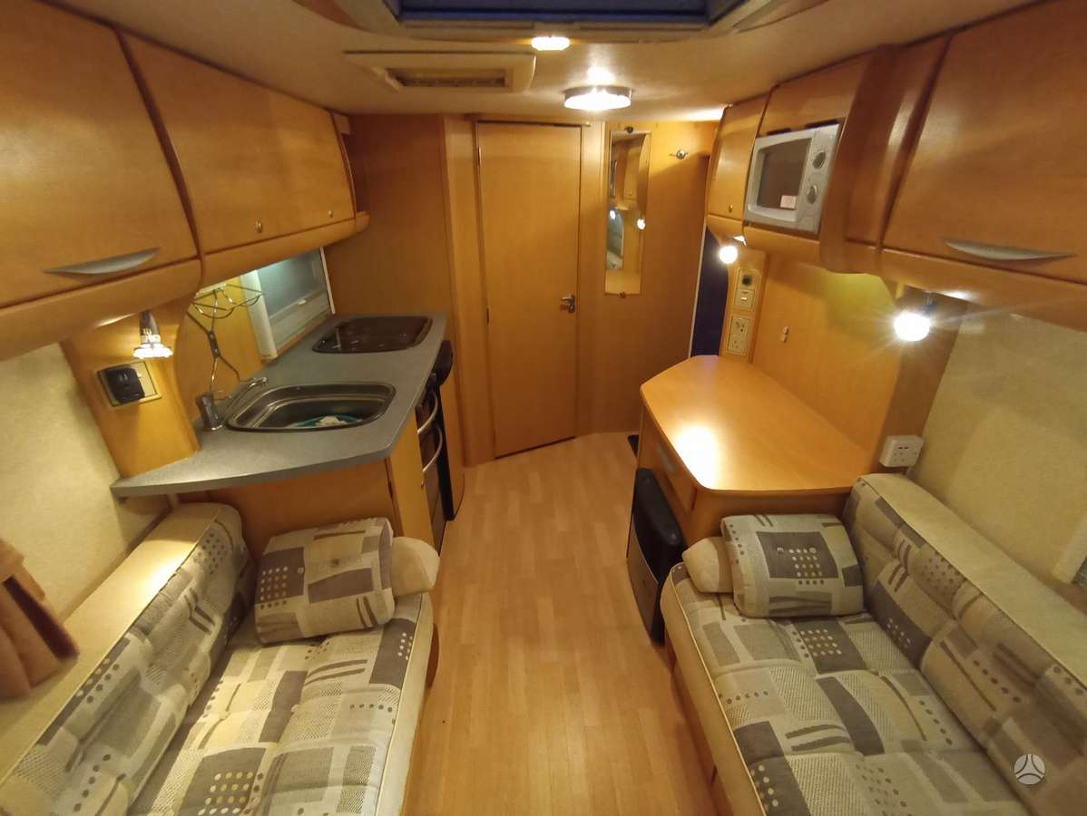 BAILEY Vermont Senator S6, caravans