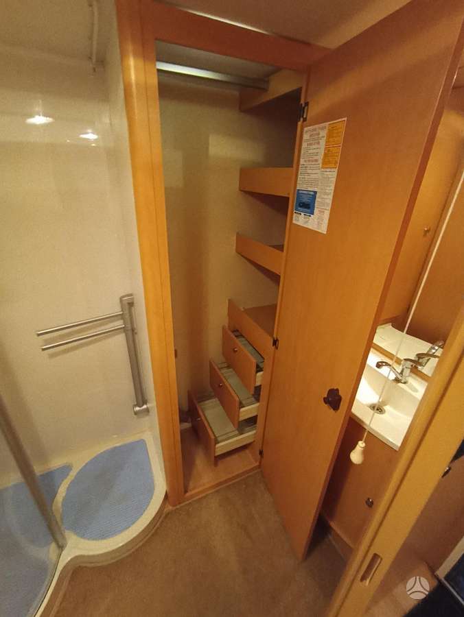 BAILEY Vermont Senator S6, caravans
