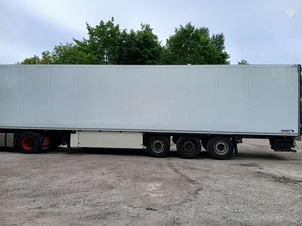 Schmitz SKO24, refrigerated