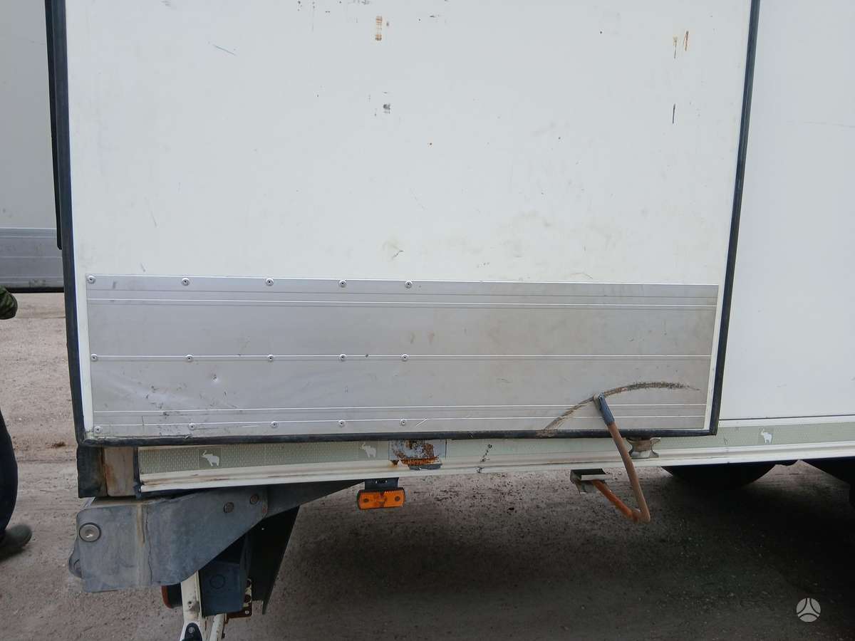 Schmitz SKO24, refrigerated