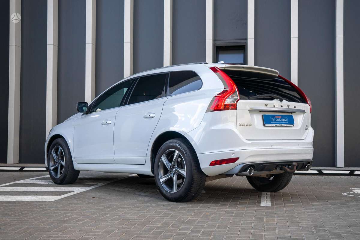 Volvo XC60 - 3