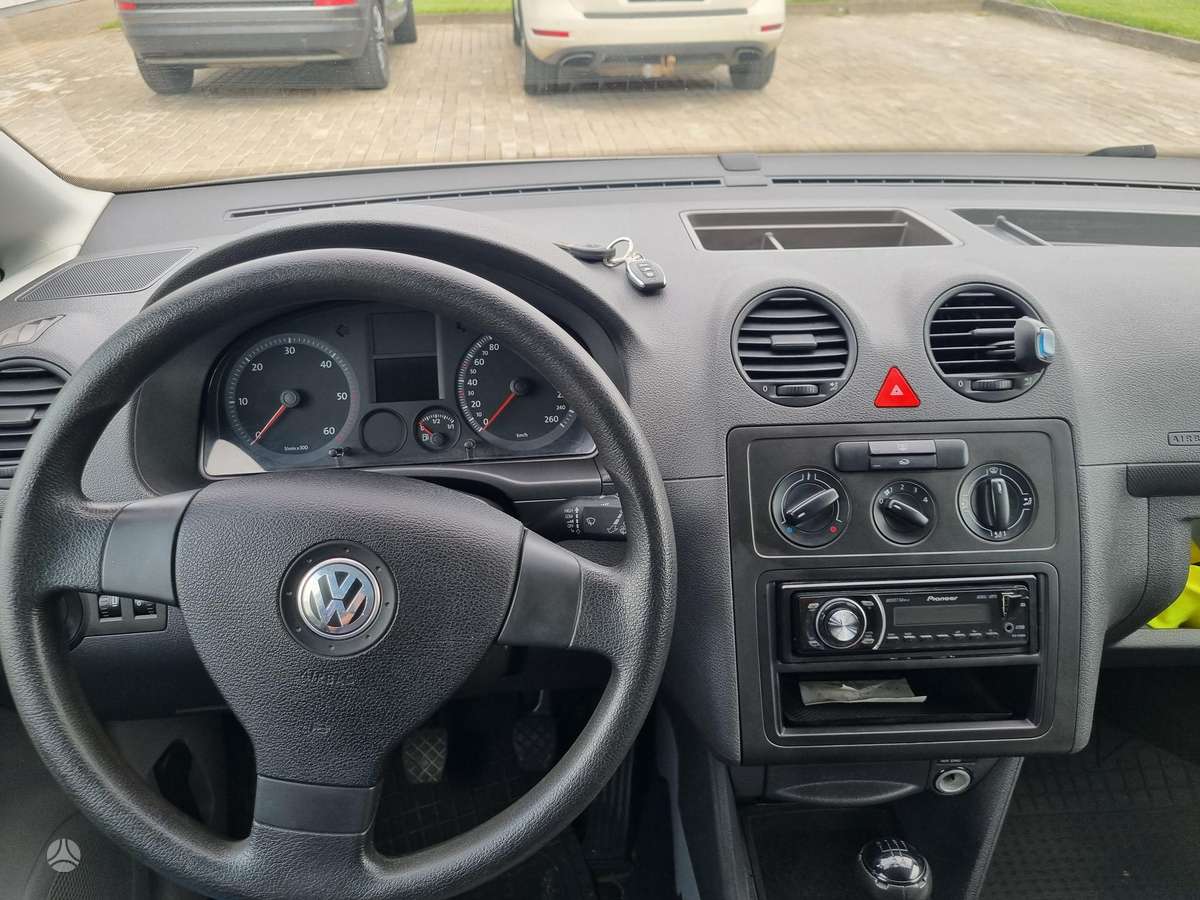 Volkswagen Caddy - 5