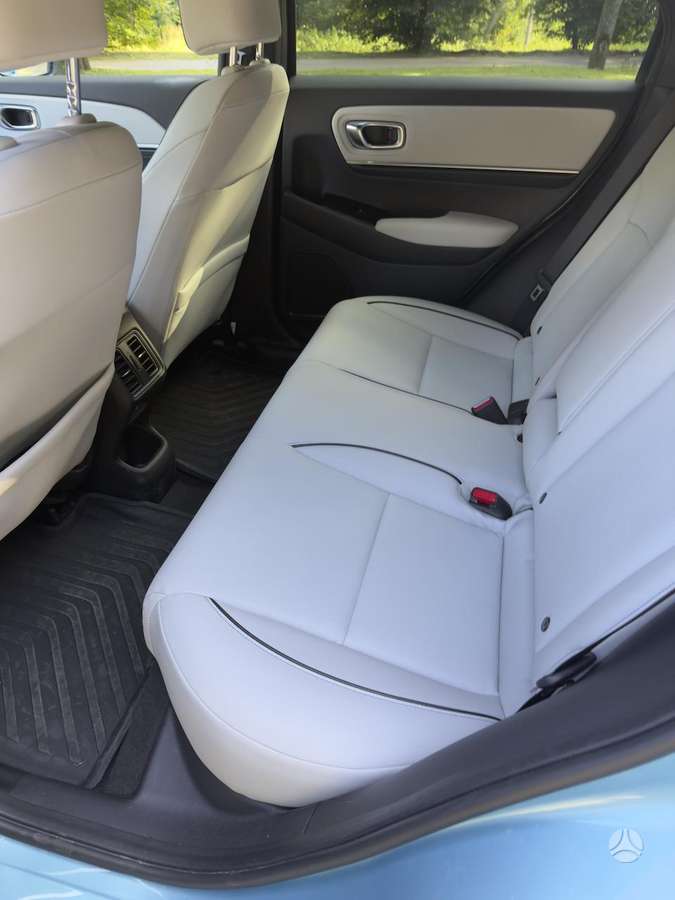 Honda e:Ny1, Хэтчбек