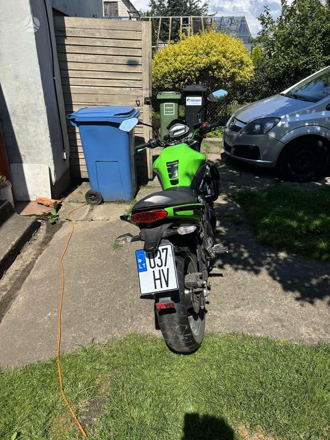 Kawasaki ER 650cc, street / classic