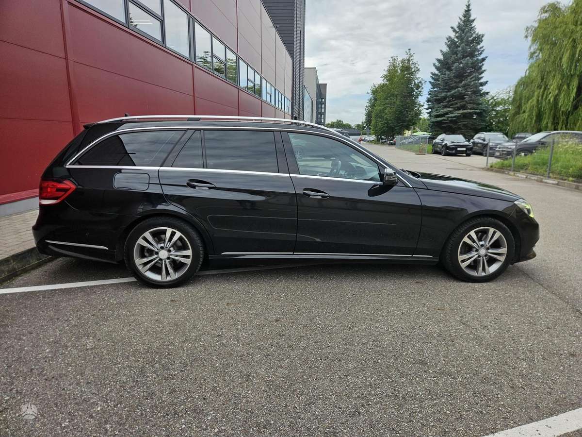 Mercedes-Benz E300, 3.0 l., Универсал