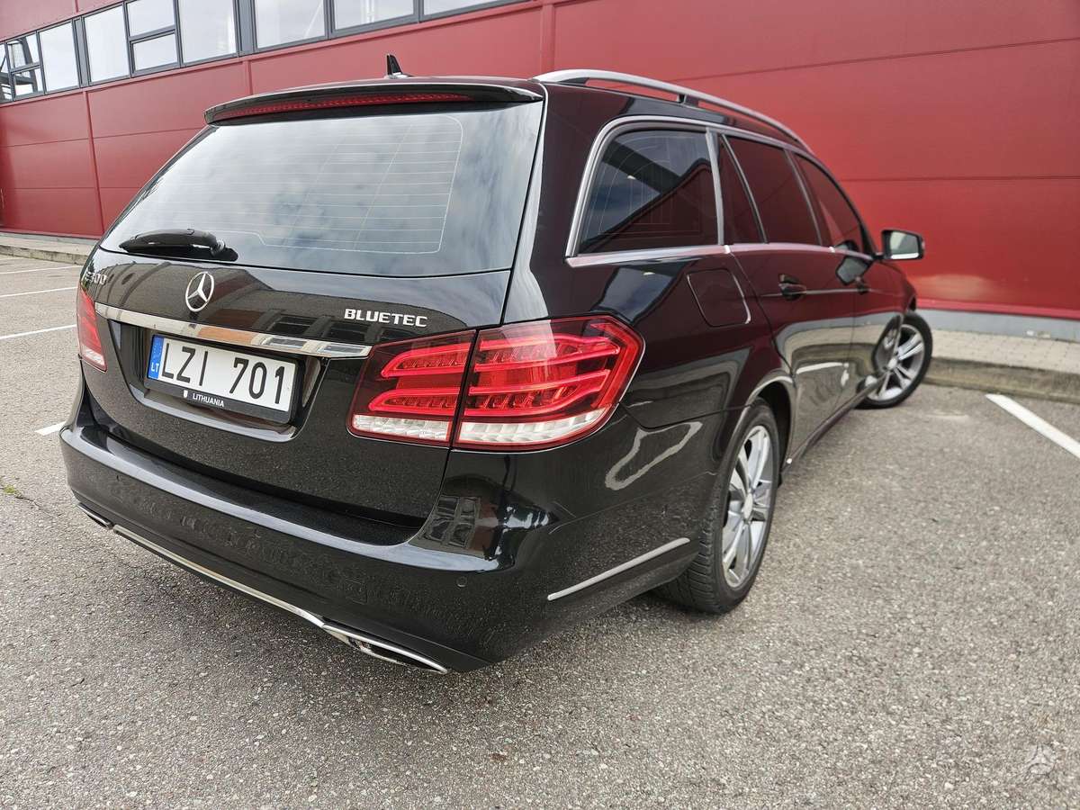 Mercedes-Benz E300, 3.0 l., Универсал