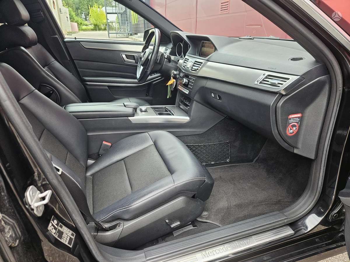 Mercedes-Benz E300, 3.0 l., Универсал